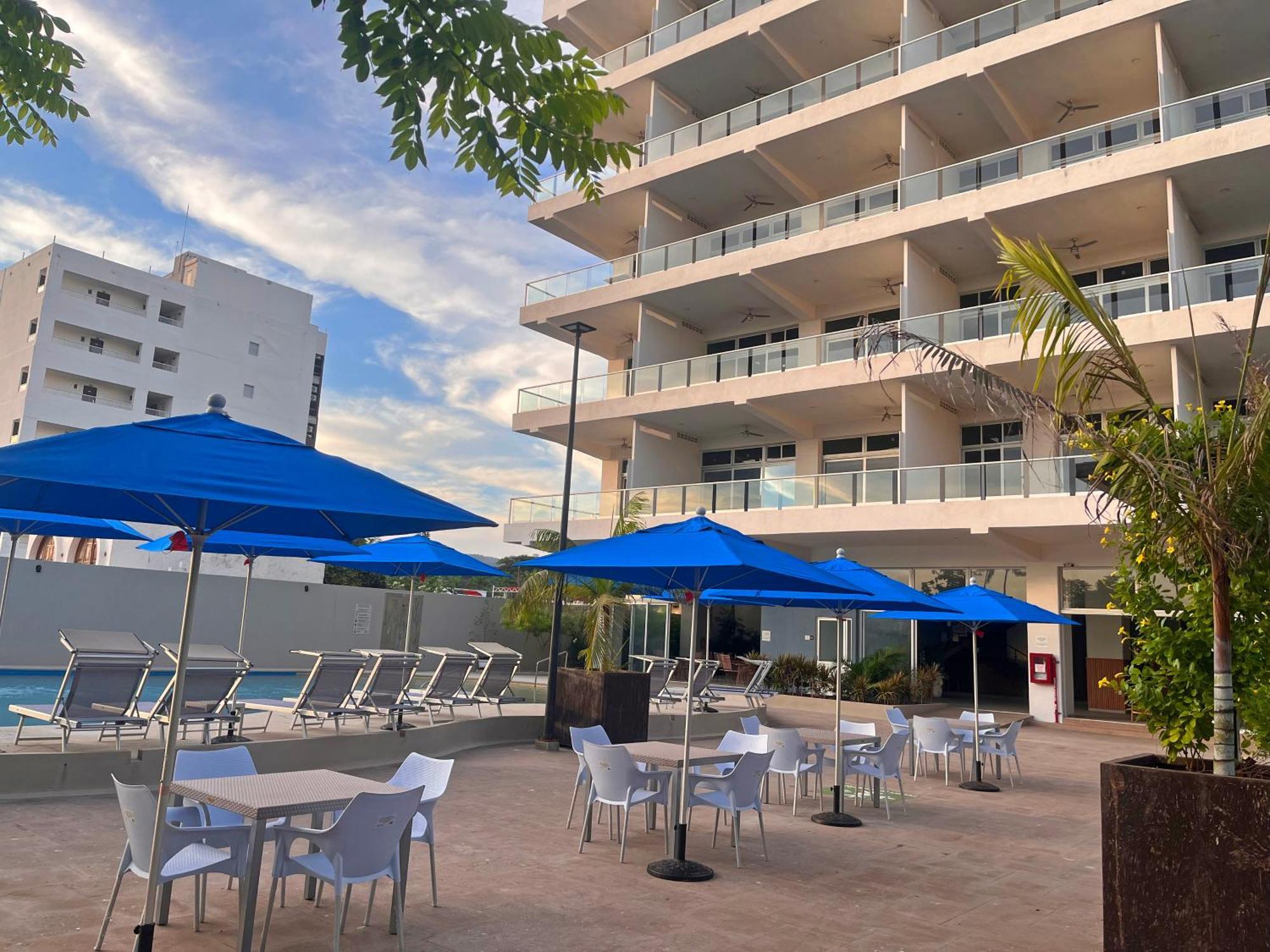 Itare Beach House Бусериас Экстерьер фото