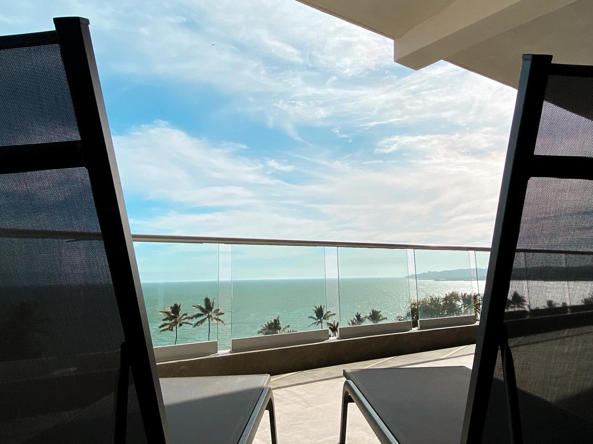 Itare Beach House Бусериас Экстерьер фото